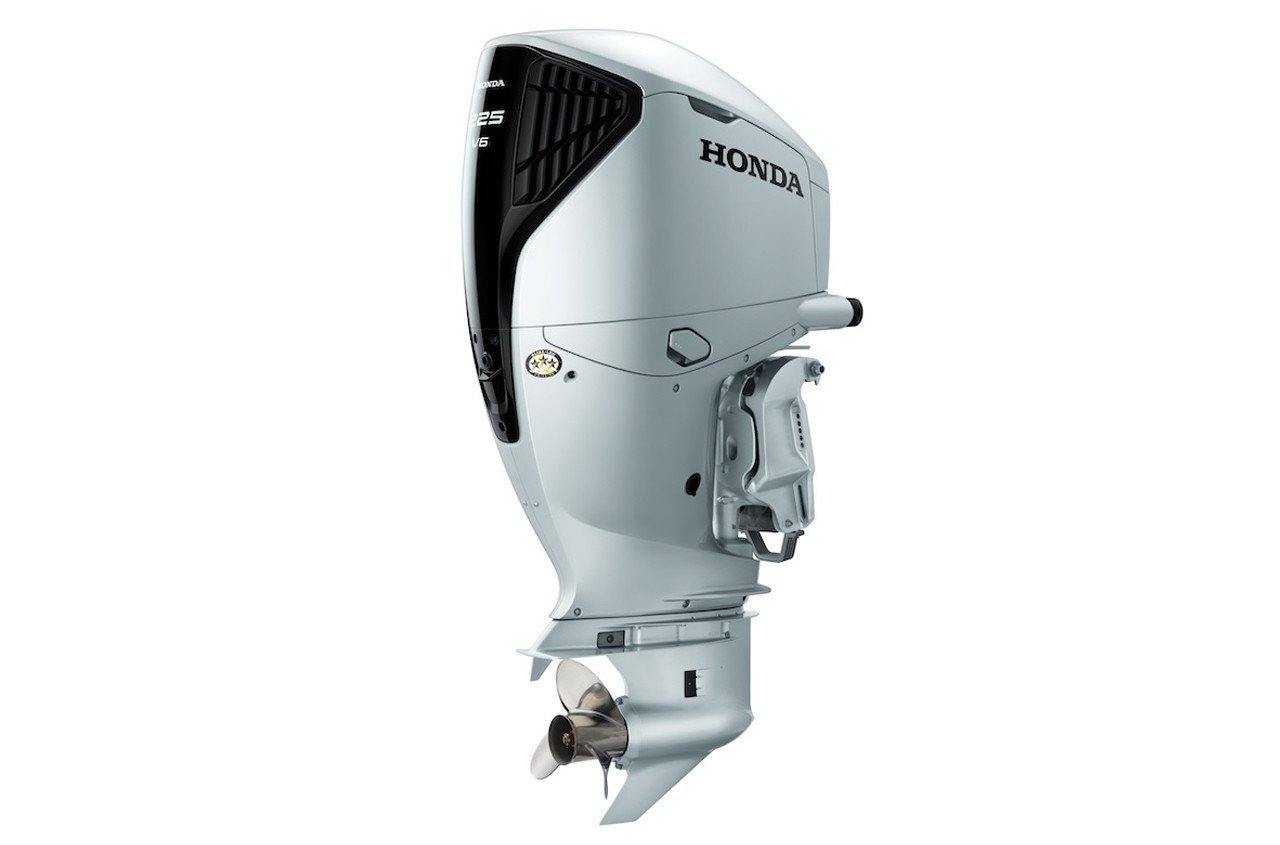 Honda BF225DK1UCRA 225HP – 30″ Shaft Counter Rotation Remote Mechanical
